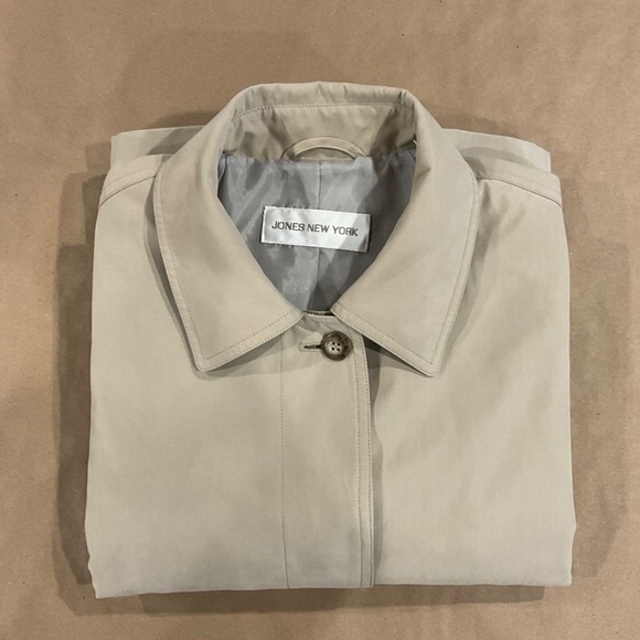 Jones New York maxi trench size L - Picture 10 of 13